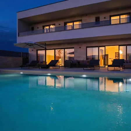 Freedom Villa *