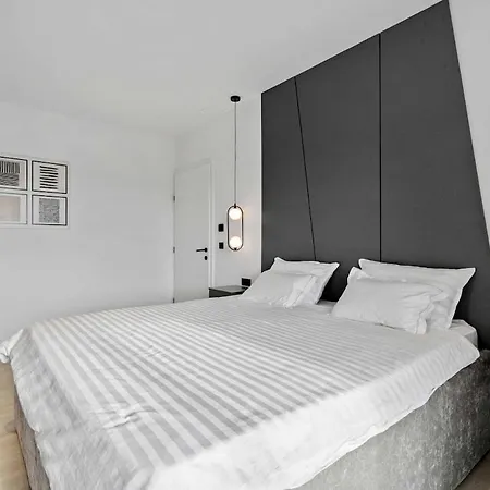 Freedom With Heated Pool And Tennis Court * Mala Cista