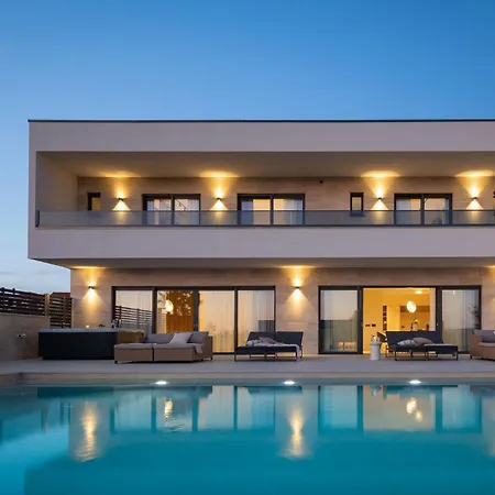 Villa Freedom
