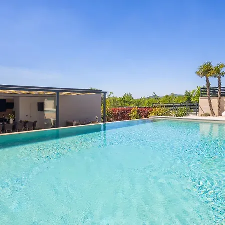 Villa Freedom *