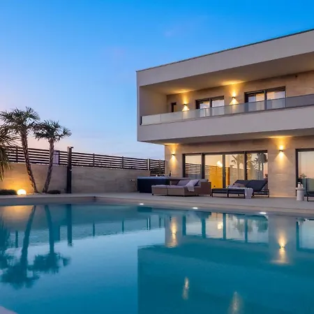 Freedom Villa