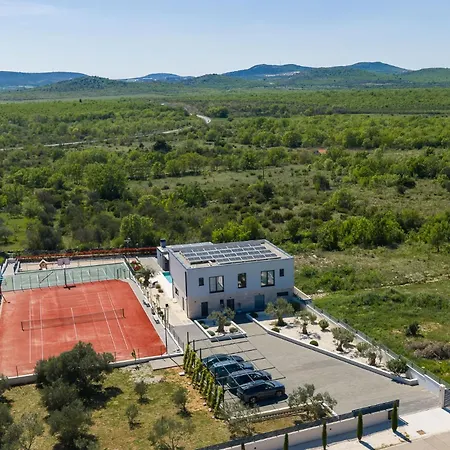 Villa Freedom