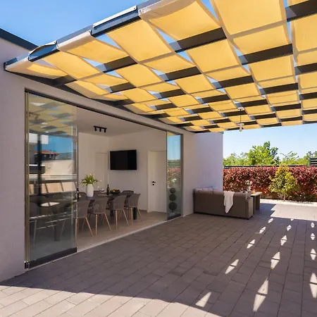 Villa Freedom